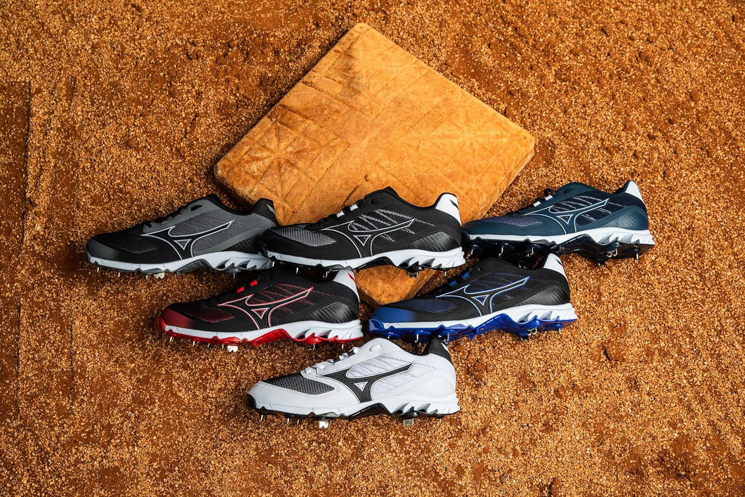 Mens 9-Spike Dominant Ic Low Metal Baseball Cleat